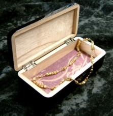 漆黒/桐製の越前塗り